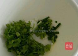 清汤鸡蛋面的做法图解1