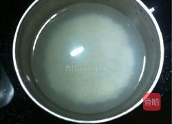 香肠煲仔饭的做法图解1