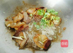 酸菜猪肉炖粉条的做法图解6