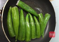 青椒酿鲮鱼肉的做法图解4