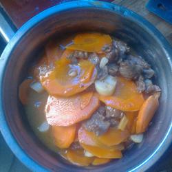 胡萝卜炒牛肉的做法[图]