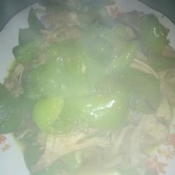 孔雀肉炒青椒的做法[图]
