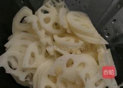 糖醋莲藕片的做法图解1
