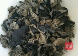 生椒凉拌黑木耳的做法图解1