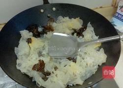 凉拌银耳的做法图解2