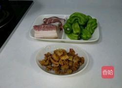 辣椒炒肉的做法图解2