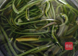 香辣海带丝的做法图解3