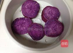 紫薯鸡蛋卷的做法图解1