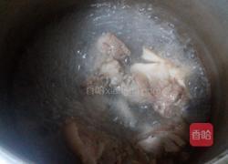 玉米毛豆骨头汤的做法图解2