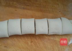 椒盐花卷的做法图解4