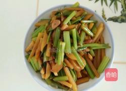 土豆爆芹菜的做法图解5