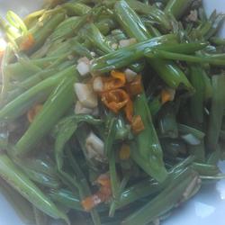 酸辣空心菜杆的做法[图]