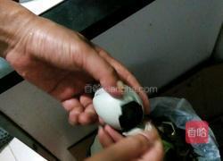 皮蛋榨菜拌豆腐的做法图解1