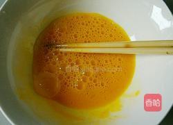 火腿肠鸡蛋饼的做法图解2