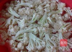 猪油炒菜花的做法图解1