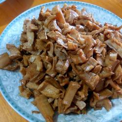 干竹笋炒肉的做法[图]