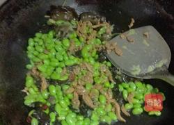 肉丝炒毛豆的做法图解5