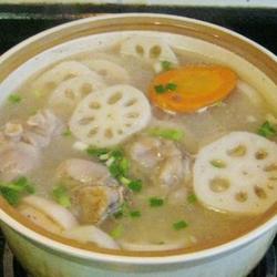 猪蹄炖莲藕的做法[图]