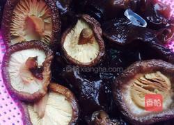 香菇猪肉水饺的做法图解3