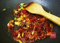 豆瓣酱烧鱼的做法图解3