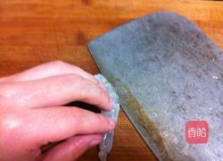 翡翠虾仁的做法图解2