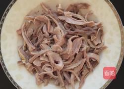 双椒酸菜炒猪肚的做法图解4