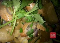 酸笋炒花甲的做法图解7