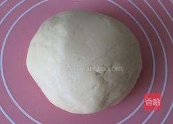 青椒猪肉馅饺子的做法图解1