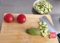 麻辣豆腐，西葫芦的做法图解1