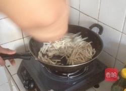杏狍菇炒肉的做法图解4