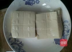 碎肉浇豆腐的做法图解1