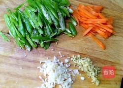 青椒炒肉丝的做法图解2