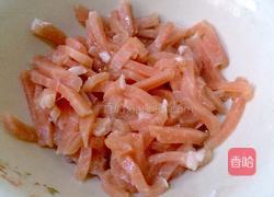 青椒炒肉丝的做法图解1