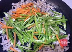 青椒炒肉丝的做法图解5