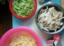 美味大盘鸡的做法图解1