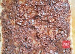 鸡蛋芝麻巧克力酱三明治的做法图解3