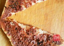 鸡蛋芝麻巧克力酱三明治的做法图解4