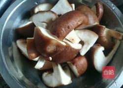 泰国椰奶鸡肉汤的做法图解2