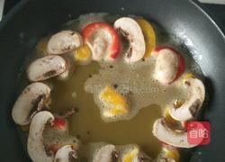 鸡蛋蔬菜低脂披萨的做法图解1