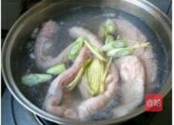 肥肠豆花的做法图解1