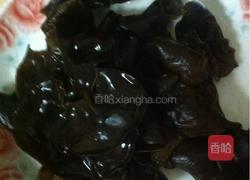 木耳炒丝瓜的做法图解2