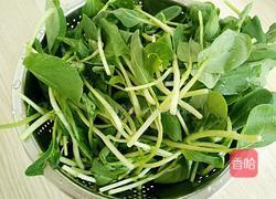 虾皮拌鸡毛菜的做法图解1