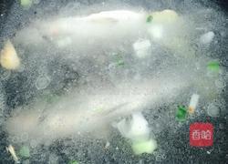野生鲫鱼豆腐汤的做法图解4