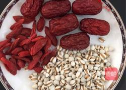 红枣薏米乌鸡汤的做法图解1