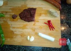 青椒凉薯炒新疆熏马肉的做法图解2
