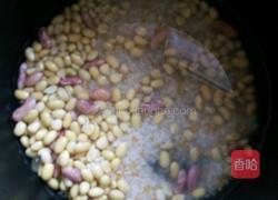 豆角西红柿焖饭的做法图解1