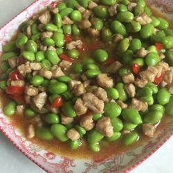 毛豆炒肉丁的做法[图]
