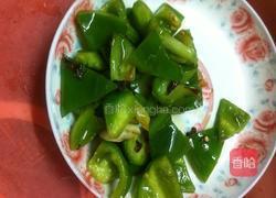 圆椒炒肉卷的做法图解4