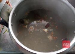 南瓜盅煲鸡的做法图解2