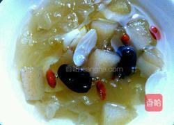 银耳百合雪梨羹的做法图解3